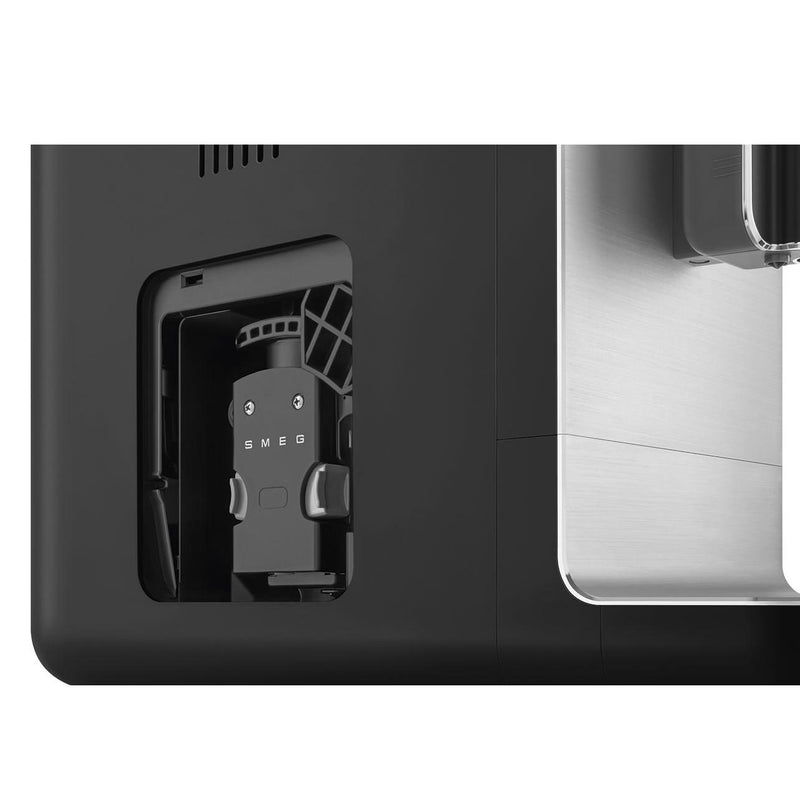 Smeg Machine Espresso BCC01BLMUS - Germain Larivière