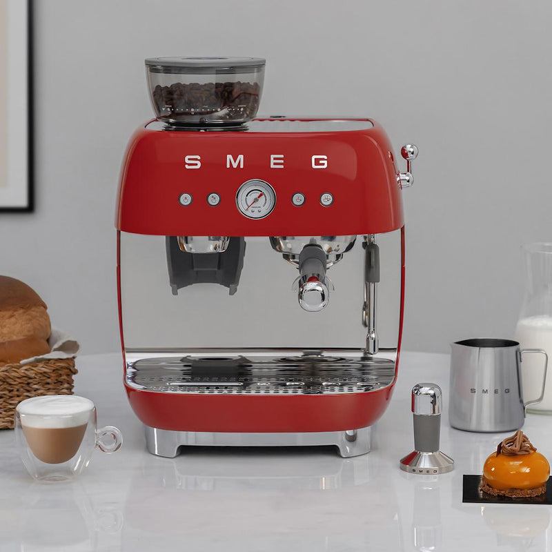 Smeg Retro - Style machine à café espresso manuelle EGF03RDUS - Germain Larivière