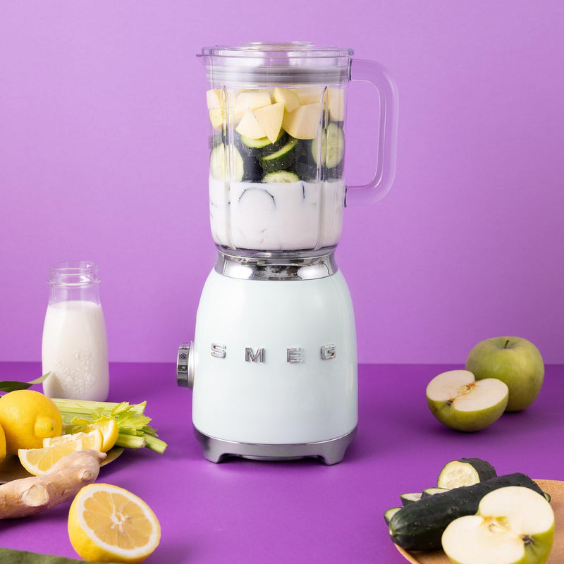 Smeg Retro - Style mélangeur de 600 W BLF03WHUS - Germain Larivière