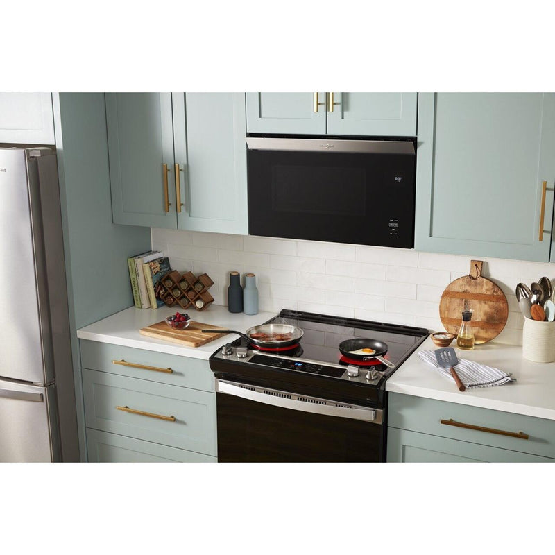 Whirlpool Four à micro - ondes à hotte intégrée de 30 po YWMMF5930PW - Germain Larivière