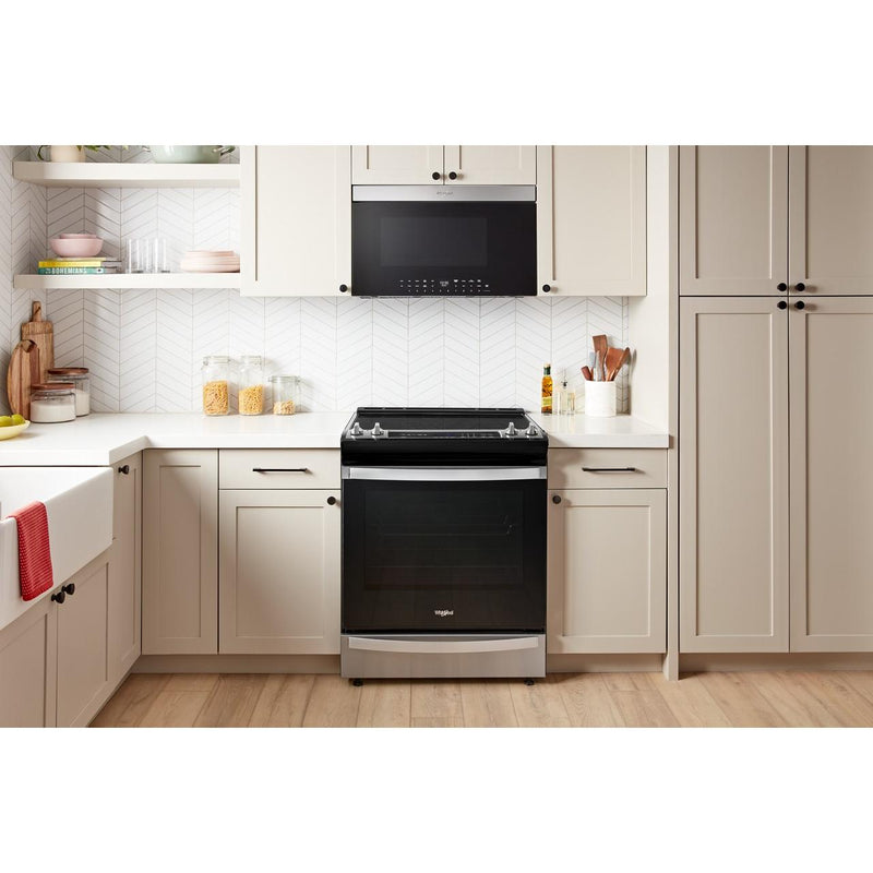 Whirlpool Four à micro - ondes à hotte intégrée de 30 pouces, 1,1 pi. cu. avec technologie Air Fry YWMMF7330RZ - Germain Larivière